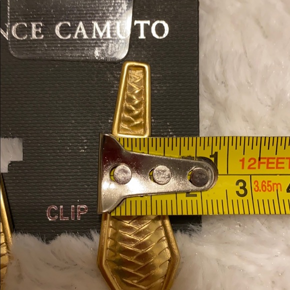 NWT Vince Camuto Clip-On Earrings - Picture 5 of 5